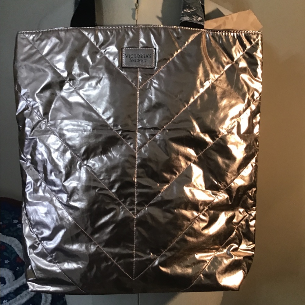 Women’s new with tags gold Victoria secret tote bag CC